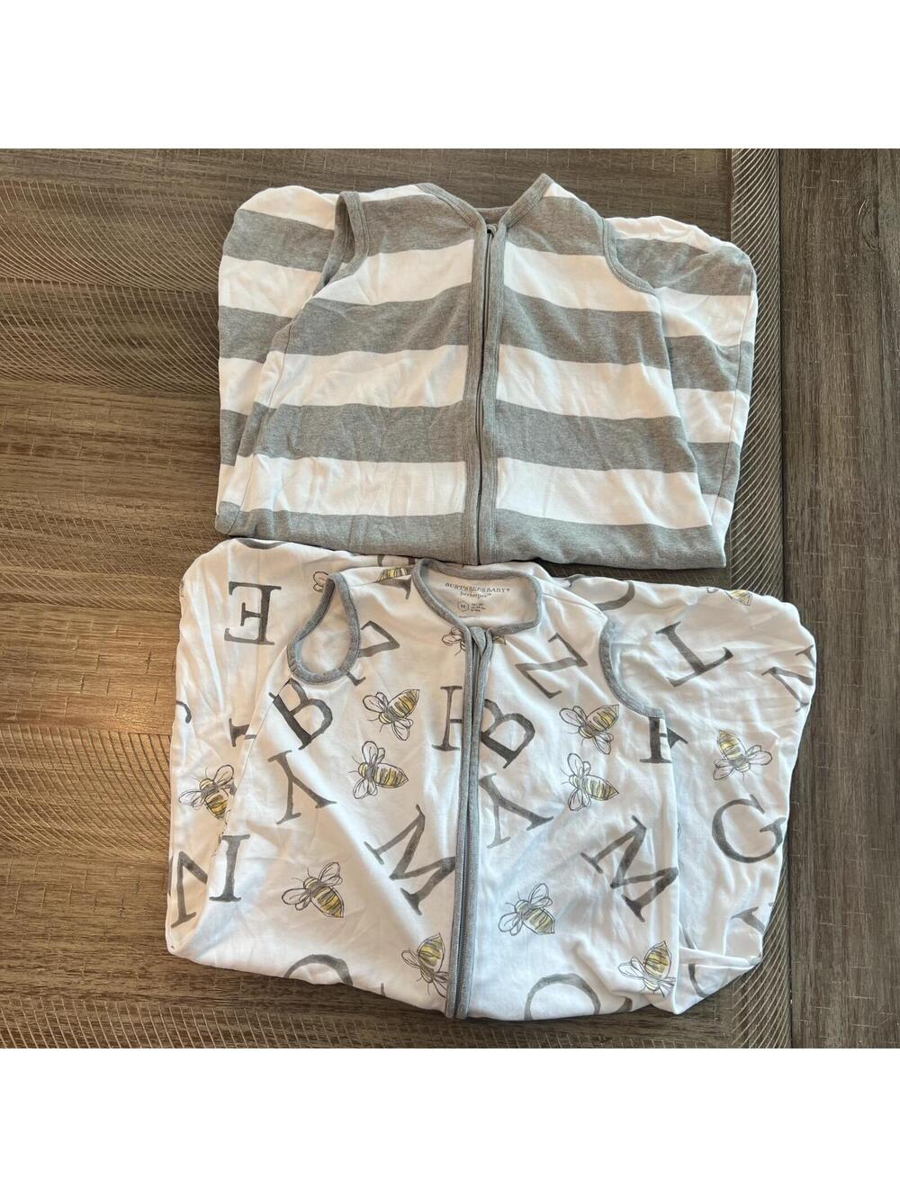Bundle of 2 Burt's Bees Baby Sleepsack wearable blanket - Medium